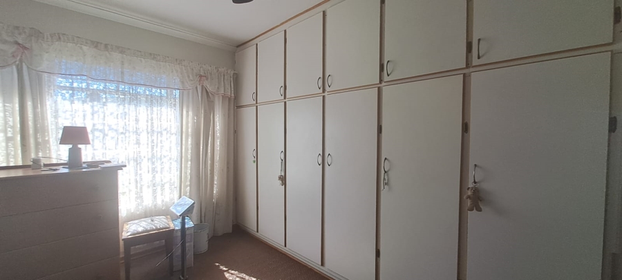 5 Bedroom Property for Sale in Morelig Free State